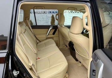 Toyota Land Cruiser VI MPV Faceliting 2.8 D-4D 177KM 2016 Toyota Land Cruiser Toyota Land Cruiser LC 2.8 D-4D Premium 2.8 Diesel, zdjęcie 17