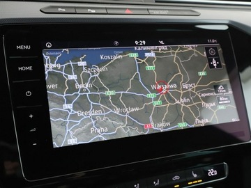 Volkswagen Passat B8 Variant 2.0 TDI BlueMotion SCR 150KM 2019 Volkswagen Passat DSG R-Line interior pack klima, zdjęcie 25
