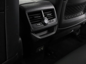 Peugeot 3008 II Crossover Facelifting  1.2 PureTech 130KM 2022 Peugeot 3008 automat full LED virtual cocpit, zdjęcie 39