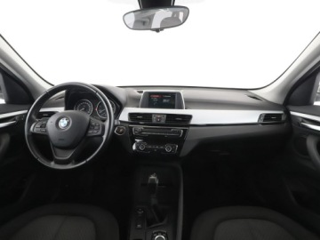 BMW X1 F48 Crossover xDrive18d 150KM 2017 BMW X1 2.0d Automat xDrive Advantage Klimatronik, zdjęcie 14