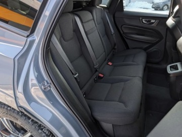 Volvo XC60 II 2021 Volvo XC 60 Rezerwacja 2.0 Diesel 197KM, zdjęcie 35