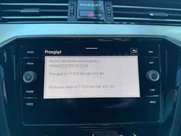 Volkswagen Passat B8 Variant Facelifting 2.0 TDI SCR 200KM 2022 Volkswagen Passat 2.0TDI 200KM Elegance DSGKameraMATRIXACCNiski PrzebiegAS, zdjęcie 25