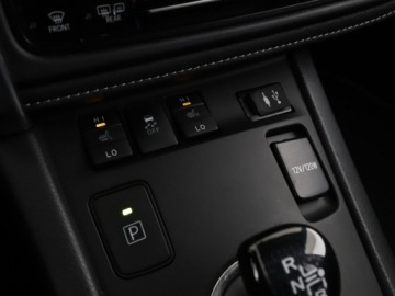 Toyota Auris II Hatchback 5d Facelifting 1.8 Hybrid 136KM 2018 Toyota Auris kamera grzane fotele tempomat, zdjęcie 25