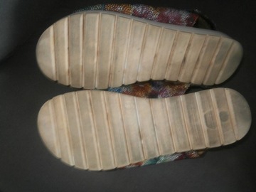 Nessi skórzane sandały z rzepami 40
