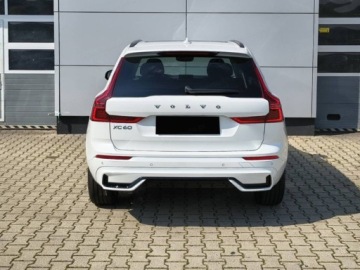 Volvo XC60 II 2026 VOLVO XC60 B5 AWD Ultra Dark Suv 2.0 (264KM) 2026, zdjęcie 3