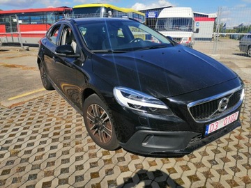 Volvo 2018 Volvo V40 Cross Country II 2.0 bezwypadkowy, jasny środek, WEBASTO, zdjęcie 1