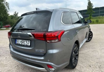 Mitsubishi Outlander III SUV PHEV Facelifting 2017 2.0 203KM 2018 Mitsubishi Outlander Mitsubishi Outlander Intense 2.0 Hybryda Plug-in, zdjęcie 1