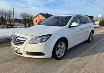 Opel Insignia I Sports Tourer 2.0 CDTI ECOTEC 130KM 2010 Opel Insignia 2,0 Diesel 130 KM, Full Opcja 2.0 Diesel 130KM