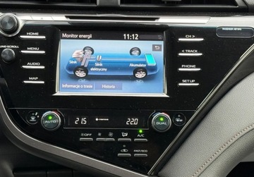 Toyota Camry IX Sedan 2.5 Hybrid Dynamic Force 218KM 2020 Toyota Camry Salon Polska, Serwis ASO, Gwarancja 2.5 Hybryda 218KM, zdjęcie 3