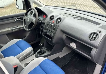 Volkswagen Caddy III Furgon 1.6 102KM 2009 Volkswagen Caddy 1.6 benzyna 102KM 2009r Osobowy 1.6 Benzyna 102KM, zdjęcie 2