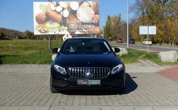 Mercedes Klasa E W213 Limuzyna 2.0 220d 194KM 2018 Mercedes-Benz Klasa E 220d 195KM 4Matic Salon PL 2 wlasciciel Bogate wypos, zdjęcie 1
