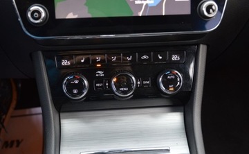 Skoda Superb III Kombi Facelifting 2.0 TDI 190KM 2020 Skoda Superb 2,0 TDI 190 KM DSG FULL LED Nawigacja Klimatronik 2.0 Diesel, zdjęcie 30