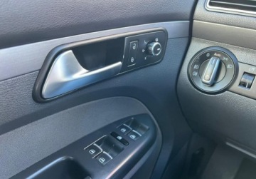 Volkswagen Touran II 1.6 TDI 105KM 2011 Volkswagen Touran Sprowadzony Ubezpieczony Zarejestrowany 1.6 Diesel, zdjęcie 27