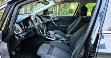 Opel Astra J Sports Tourer 1.4 Turbo ECOTEC 140KM 2011 Opel Astra BENZYNA NAWIGACJA szyberdach super okazja POLECAMY 1.4, zdjęcie 27