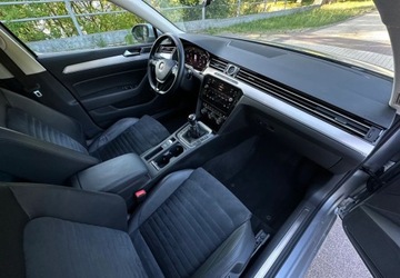 Volkswagen Passat B8 Variant 1.5 TSI EVO 150KM 2019 Volkswagen Passat Volkswagen Passat 1.5 TSI EVO Highline 1.5 Benzyna 150KM, zdjęcie 8