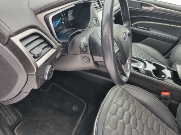 Ford Mondeo V Kombi Facelifting 2.0 Hybrid 187KM 2019 FORD MONDEO 2.0 Hybrid Vignale Panorama Zarejestrowany Bezwypadek, zdjęcie 13