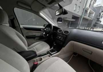 Ford Focus I Hatchback 1.6 16V 100KM 2005 Ford Focus Automat Klima Super Stan Warszawa 1.6 Benzyna 100KM, zdjęcie 5