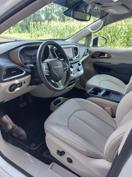 Chrysler Pacifica II 3.6 V6 291KM 2021 CHRYSLER VOYAGER PACIFICA 3,6 V6, zdjęcie 17