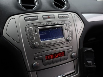 Ford Mondeo IV Kombi 2.0 Duratorq TDCi DPF 140KM 2009 Ford Mondeo 2.0 TDCi, Navi, Klima, Klimatronic, zdjęcie 11