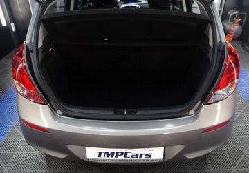 Hyundai i20 I Hatchback 5d Facelifting 1.2 DOHC 85KM 2012 Hyundai i20 Nawigacja_Klimatyzacja_5drzwi_ 1.2 Benzyna 85KM, zdjęcie 7
