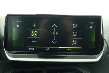 Peugeot 2008 II SUV 1.2 PureTech 130KM 2022 Peugeot 2008 1.2 PureTech, Salon Polska, zdjęcie 11