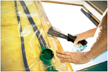 ZSZYWACZ MŁOTKOWY Rapid R311E PRO Z KABURĄ