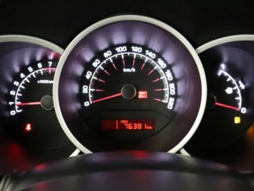 Kia Venga Mikrovan 1.4 DOHC CVVT 90KM 2012 Kia Venga 1.4 CVVT, Salon Polska, Klima, zdjęcie 10