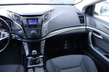 Hyundai i40 Kombi 1.6 GDI 135KM 2012 Hyundai i40 1.6 GDI, Xenon, Klima, Klimatronic, zdjęcie 7