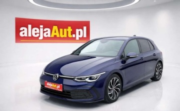 Volkswagen Golf VIII Variant 1.5 eTSI 130KM 2021 Volkswagen Golf 1.5 TSI R-Line 130 KM 2021r Warszawa 1.5 Benzyna