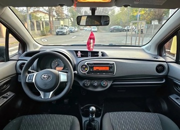 Toyota Yaris III Hatchback 5d Facelifting 1.0 VVT-i 69KM 2014 TOYOTA YARIS 1.0 69 KM, zdjęcie 1