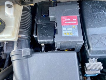 Peugeot 5008 I Minivan 2.0 HDi FAP 150KM 2013 Peugeot 5008 7- Osobowy 2.0 Diesel 150KM, zdjęcie 20