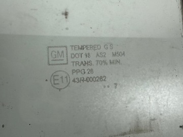 HUMMER H3 06-10R SKLO (OKNO) BOČNÍ DVEŘE PŘEDNÍCH LH