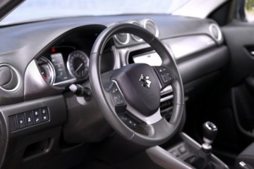 Suzuki Vitara III 2023 Suzuki Vitara 4x4|As.PasaRuchu| Kamera|Navi|6 Bieg, zdjęcie 17