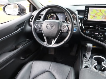 Toyota Camry IX Sedan 2.5 Hybrid Dynamic Force 218KM 2021 Toyota Camry 2.5 Hybrid, Salon Polska, zdjęcie 6