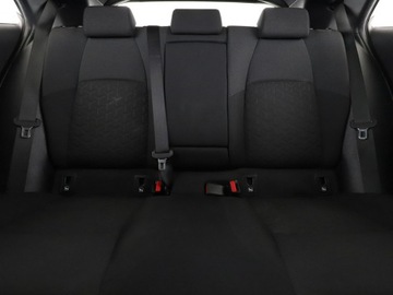 Toyota Corolla XII Hatchback 1.8 Hybrid 122KM 2019 Toyota Corolla Design navi kamera LED ACC grzane, zdjęcie 17