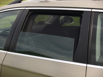 Шторы посвященные VW Passat B6 универсал Вариант