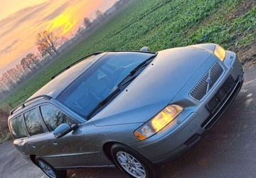 Volvo V70 II 2.4 170KM 2007 Volvo V70 Volvo V70 2.4 Momentum 2.4 Benzyna 170KM, zdjęcie 6