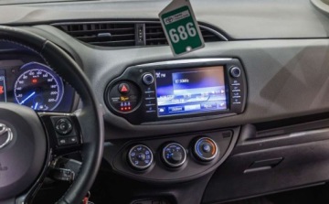 Toyota Yaris III Hatchback 5d Facelifting 2017 1.5 Dual VVT-iE 111KM 2017 Toyota Yaris 1.5 Premium 1.5 Benzyna 111KM, zdjęcie 21