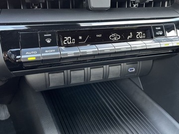 Toyota C-HR II SUV 1.8 Hybrid 140KM 2025 Od ręki - Comfort 1.8 Hybrid 140KM | Tempomat adaptacyjny!, zdjęcie 12