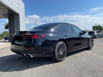 Mercedes Klasa E W214 Sedan 2.0 200 204KM 2025 E Klasa 200 4-Matic AMG 2.0 (204KM) 2025, zdjęcie 1