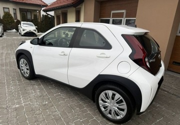 Toyota Aygo X 1.1 VVT-i 72KM 2022 Toyota Aygo X 1,0 72KM Klimatronik Kamera CarPlay VAT23 Benzyna 72KM, zdjęcie 9