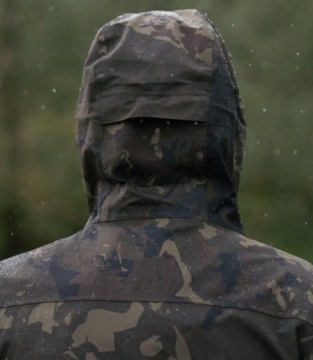 Водонепроницаемая куртка Nash Zero Tolerance Extreme Camo M. Размер: средний.