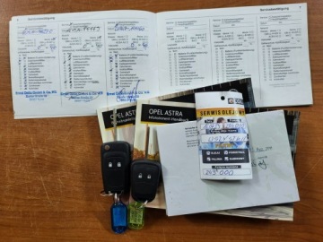 Opel Astra J Sports Tourer Facelifting 1.6 CDTI ecoFLEX 110KM 2015 Opel Astra 1.6D, 110KM, Bezwypadek, zdjęcie 38