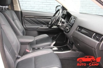Mitsubishi Outlander III 2016 Mitsubishi Outlander PHEV*RADARY*ACC*MAX OPCJA*TOP, zdjęcie 32