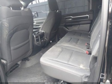  RAM 1500 2024r., 3.6l, od ubezpieczalni 3.6 Benzyna 305KM, zdjęcie 9