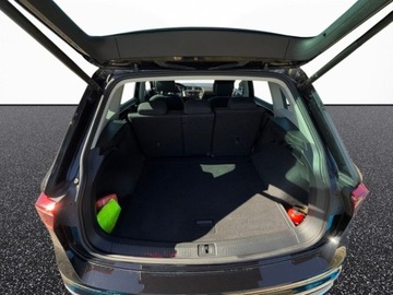 Volkswagen Tiguan II SUV Facelifting 1.5 TSI 150KM 2022 Volkswagen Tiguan Kamery 360, martwe pole, tempomat aktywny, 1.5 Benzyna, zdjęcie 31