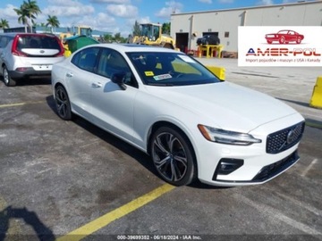 Volvo 2024 Volvo S60 2024r, B5, Core Dark, 2.0L 2.0 Benzyna 247KM, zdjęcie 1