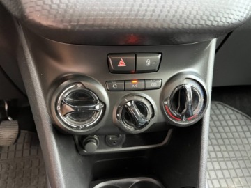 Peugeot 2008 I SUV Facelifting 1.2 PureTech 82KM 2018 Peugeot 2008 1.2 benzyna 82 KM zarejestrowany w PL zadbany mozliwa zam, zdjęcie 15