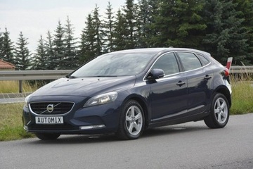 Volvo V40 II Hatchback 1.6 D2 115KM 2014 Volvo V40 1.6 HDi automat nawi kamera serwis ASO, zdjęcie 1