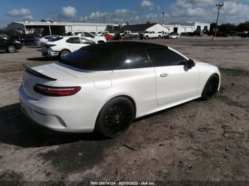 Mercedes Klasa E W213 2018 Mercedes-Benz Klasa E MERCEDES-BENZ E-CLASS E 400, 2018r., 3.0L 3.0 Benzyna, zdjęcie 3